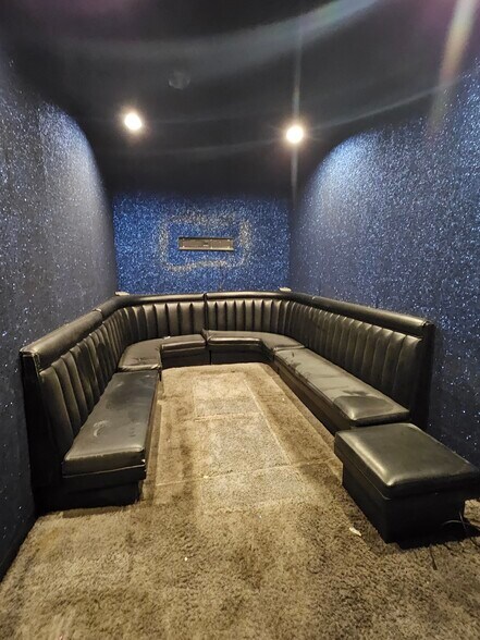 More Photos Of 301-317 W Main St, Alhambra Loft Creative Space For Sale