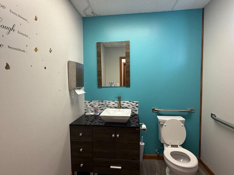 More Photos Of 5830 N Lapeer Rd, North Branch Office For Lease