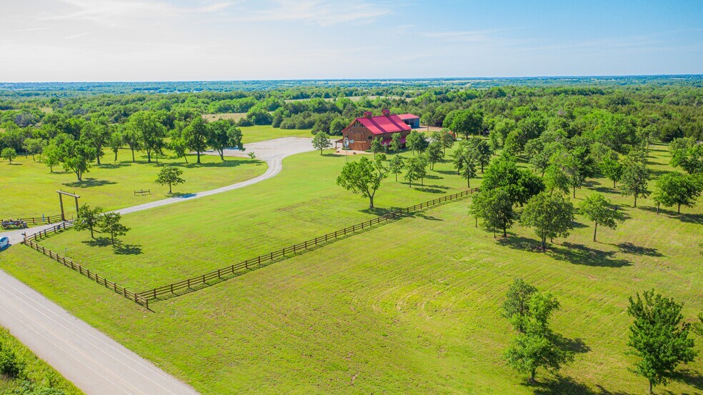 More Photos Of 347599 E 5400 Rd, Glencoe Lodge Meeting Hall For Sale