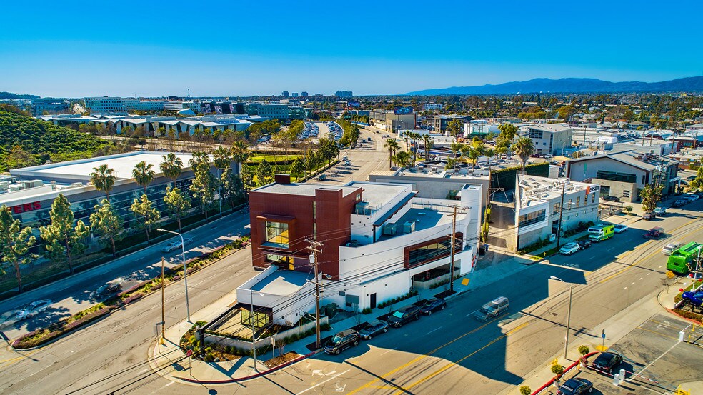 More Photos Of 6960 S Centinela Ave, Culver City Loft Creative Space For Sale