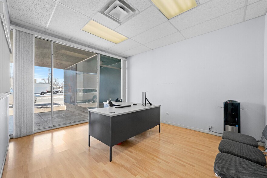 More Photos Of 2451 N Harlem Ave, Chicago Storefront For Sale