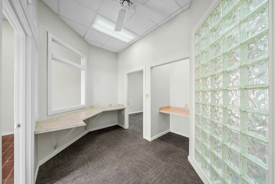 More Photos Of 460 Grace Ave, Panama City Office For Lease