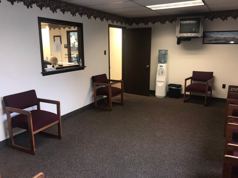 More Photos Of 227 N Jefferson St, New Castle Medical For Sale