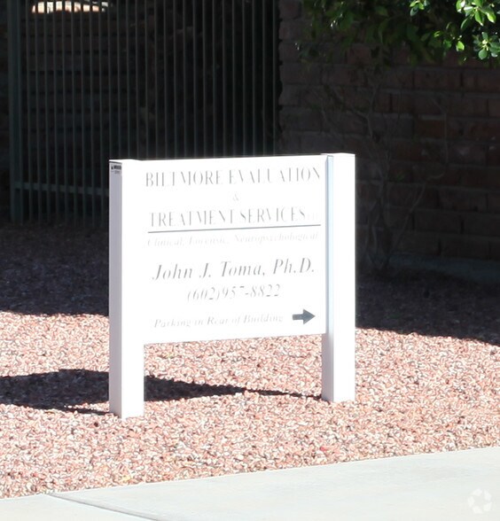 More Photos Of 207 E Monterey Way, Phoenix Office Residential For Sale