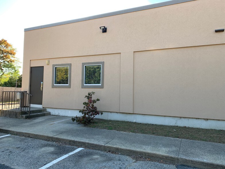 More Photos Of 7260 Post Rd, North Kingstown Medical For Lease