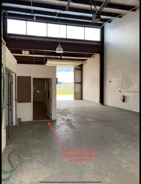 More Photos Of 28487 US 6, Rifle Warehouse For Lease