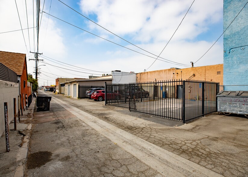 More Photos Of 922 S Atlantic Blvd, East Los Angeles Office For Sale