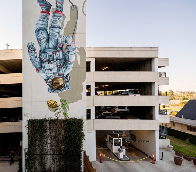 More Photos Of 1700 E Walnut Ave, El Segundo Office For Lease