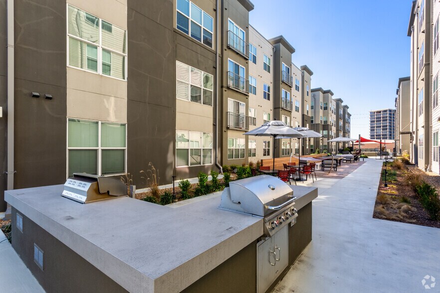 More Photos Of 5600 Smu Blvd, Dallas Apartments For Lease