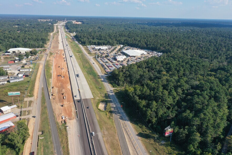 More Photos Of 713 Interstate 45 S, Huntsville Land For Sale