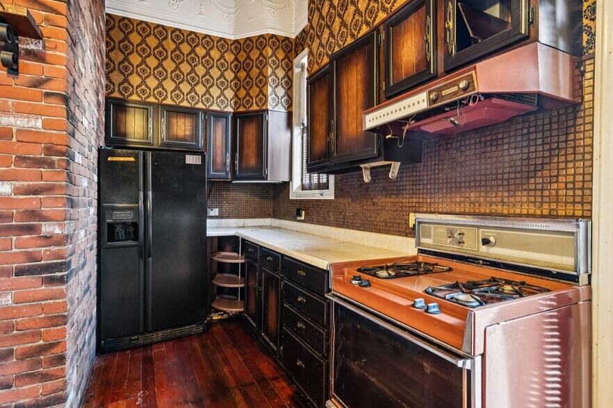 More Photos Of 19 Danvers St, San Francisco Apartments For Sale