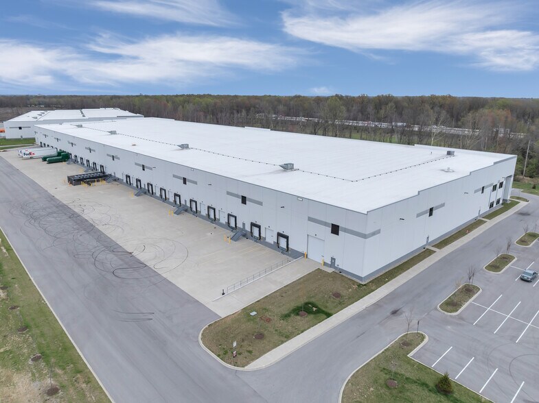 More Photos Of 3195 South Park Rd, Louisville Warehouse For Lease