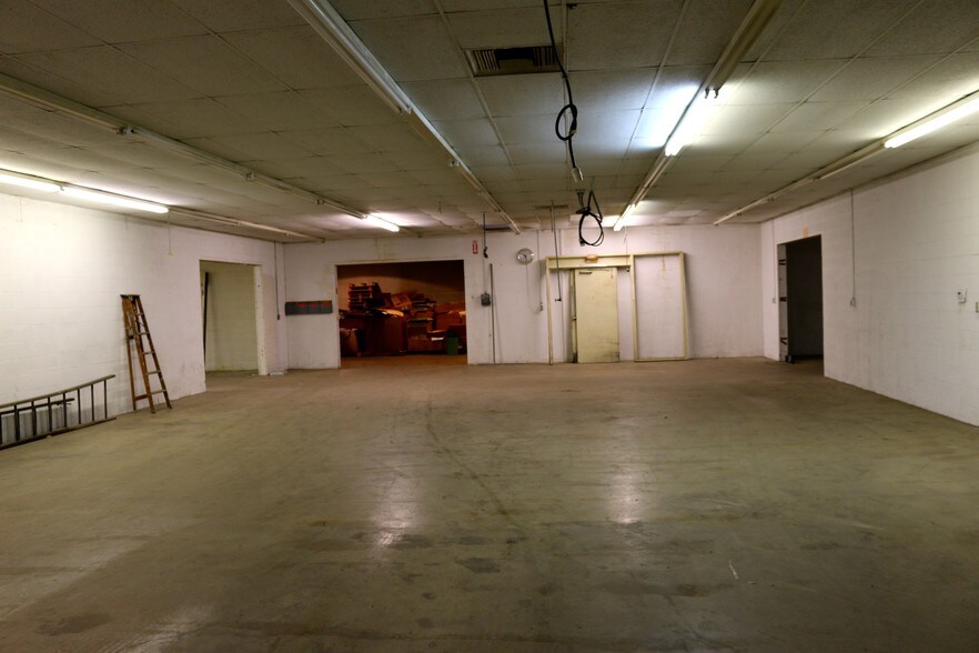 More Photos Of 10240 Thor Dr, Freeland Warehouse For Sale