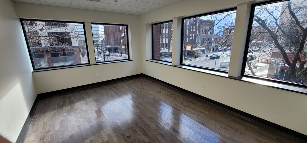 More Photos Of 230 2nd St SE, Cedar Rapids Office For Lease