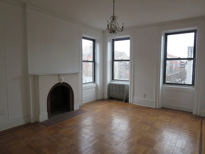More Photos Of 714 Tenth Ave, New York Apartments For Sale