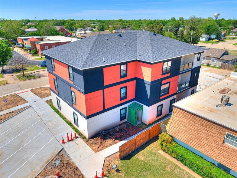 More Photos Of 103 Edwards St, Edmond Apartments For Sale