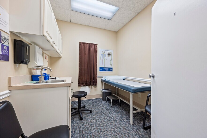 More Photos Of 440 SW Perimeter Glen, Lake City Medical For Sale