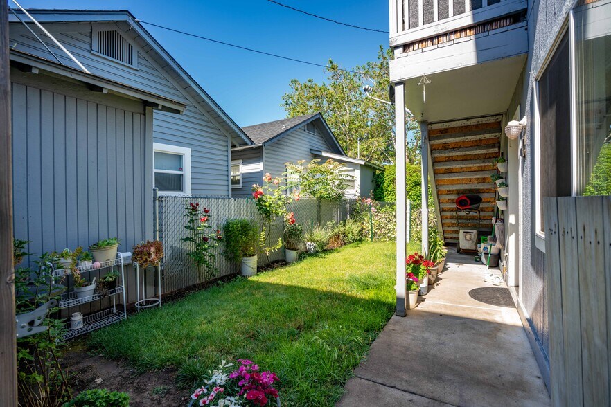 More Photos Of 513 Alice St, Medford Apartments For Sale