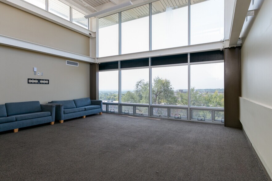 More Photos Of 1632 McCain Ln, Manhattan Sorority Fraternity House For Sale