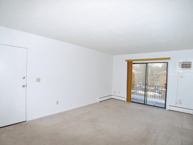 More Photos Of 44 Rickard St, Cortland Apartments For Sale