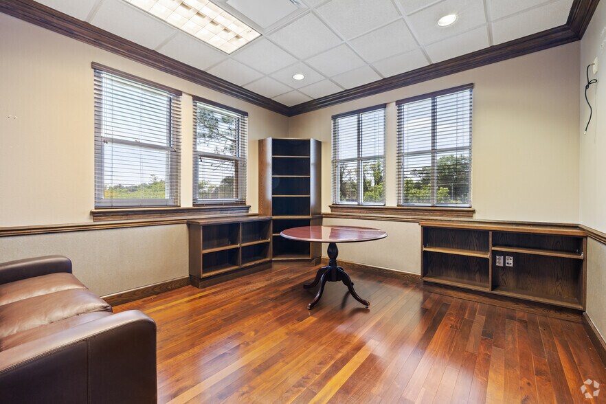More Photos Of 3664 Coolidge Ct, Tallahassee Office For Lease