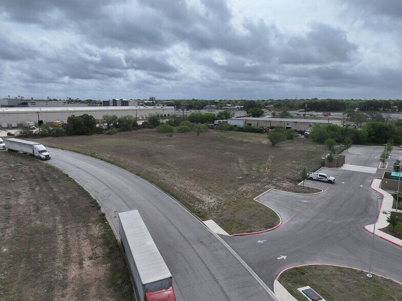 More Photos Of Verde Parkway, Schertz Land For Sale