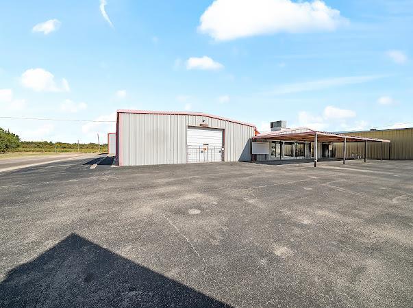 Primary Photo Of 908 W 3rd St, Big Spring Auto Dealership For Sale