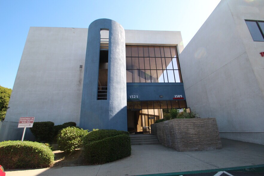 More Photos Of 1501 W Cameron Ave, West Covina Office For Lease