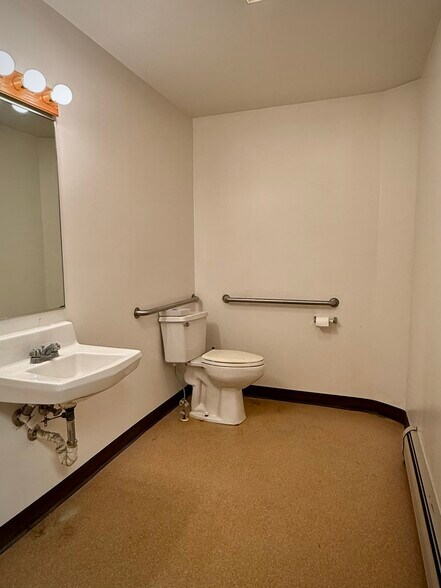 More Photos Of 11 Clinton Ave, Cortland Apartments For Sale