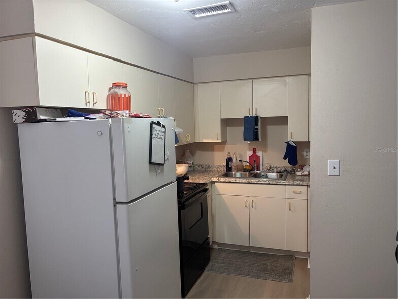 More Photos Of , Sarasota Multifamily For Sale