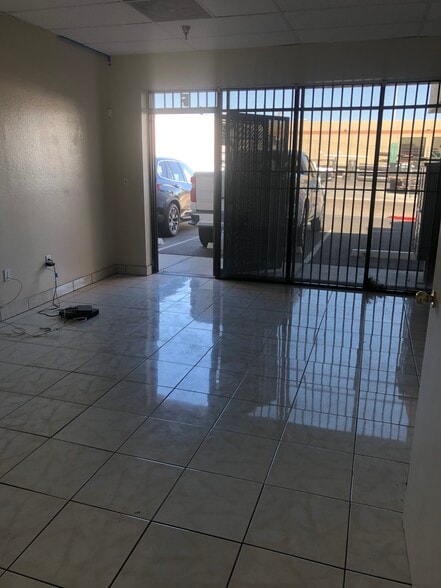 More Photos Of 4655 Quality Ct, Las Vegas Light Manufacturing For Lease