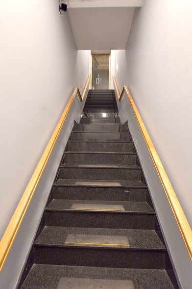 More Photos Of 9-15 38th Ave, Long Island City Warehouse For Sale