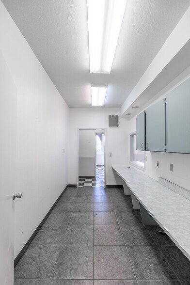 More Photos Of 37810 Medical Arts Ct, Zephyrhills Medical For Sale