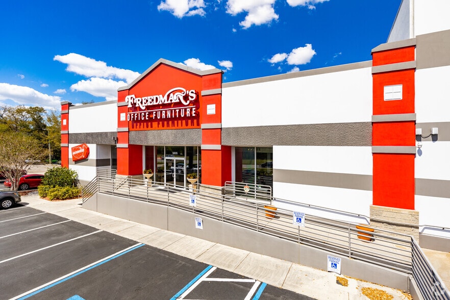 More Photos Of 5035 W Hillsborough Ave, Tampa Warehouse For Lease