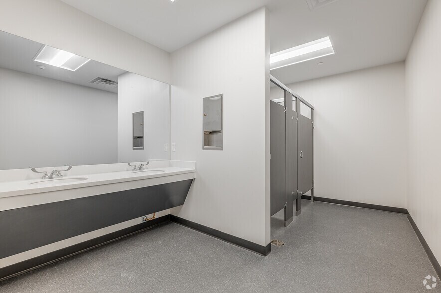 More Photos Of 421 Toy Wright Rd, Pendergrass Industrial For Sale