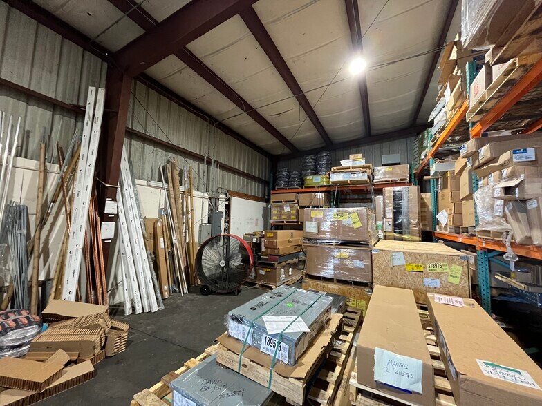 More Photos Of 16645 US Highway 19, Hudson Showroom For Sale