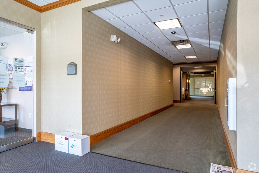 More Photos Of 8860 Columbia 100 Pkwy, Columbia Medical For Lease