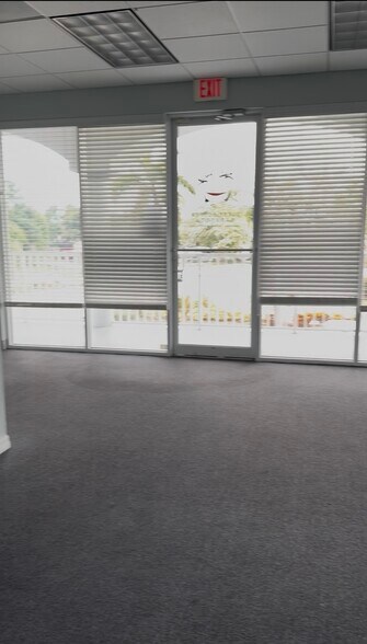 More Photos Of 5310 Clark Rd, Sarasota Medical For Lease