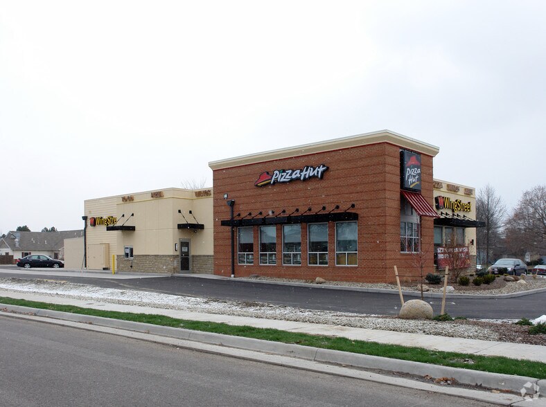 More Photos Of 4118 State Route 43, Kent Fast Food For Lease