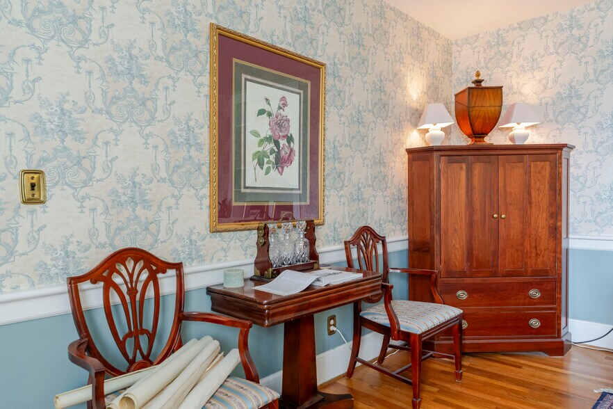 More Photos Of 610 New Hope Rd, Staunton Specialty For Sale