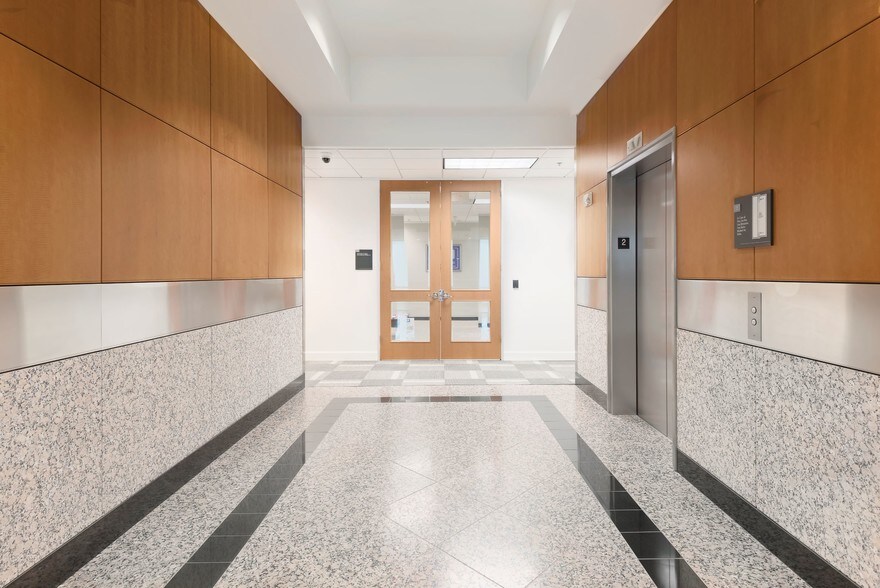 More Photos Of 2930 W Sam Houston Pkwy N, Houston Office For Lease