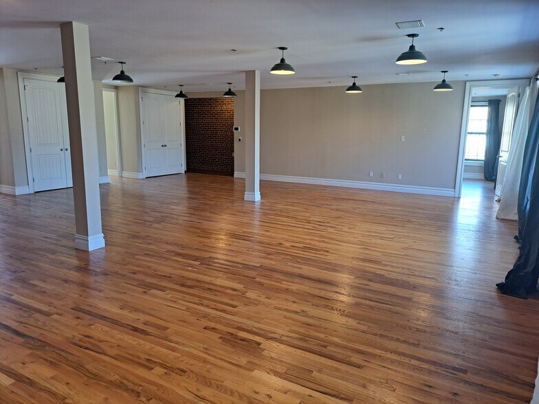 More Photos Of 520-528 Bay St, Staten Island Apartments For Lease
