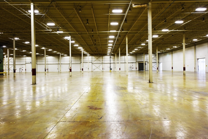 More Photos Of 2525 Monroe Blvd, Norristown Distribution For Lease