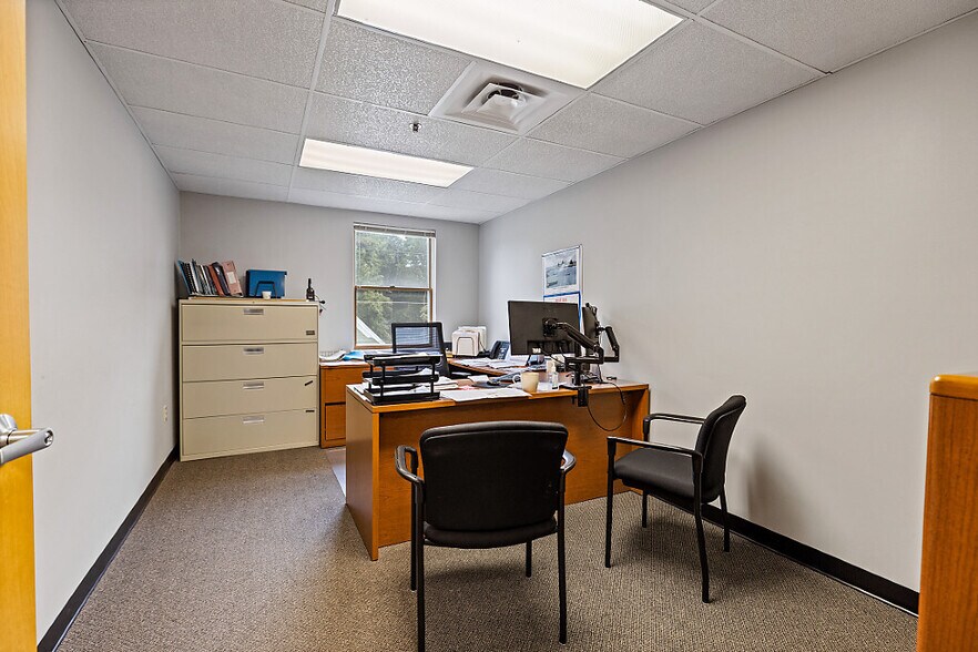 More Photos Of 323 State St, Augusta Office Residential For Sale