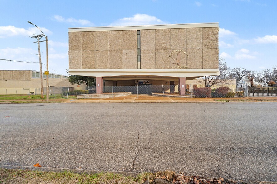 More Photos Of 5511 Wabada Ave, Saint Louis Schools For Sale