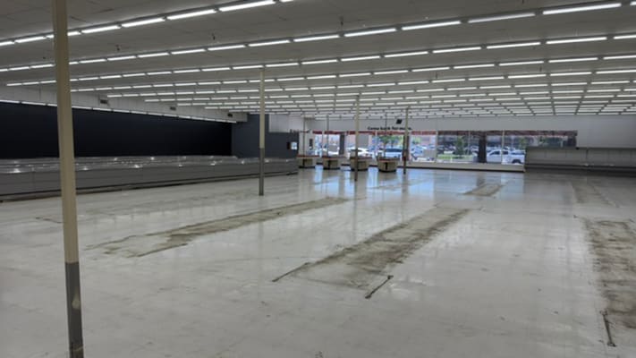 More Photos Of 906-920 E State St, Athens Storefront For Lease