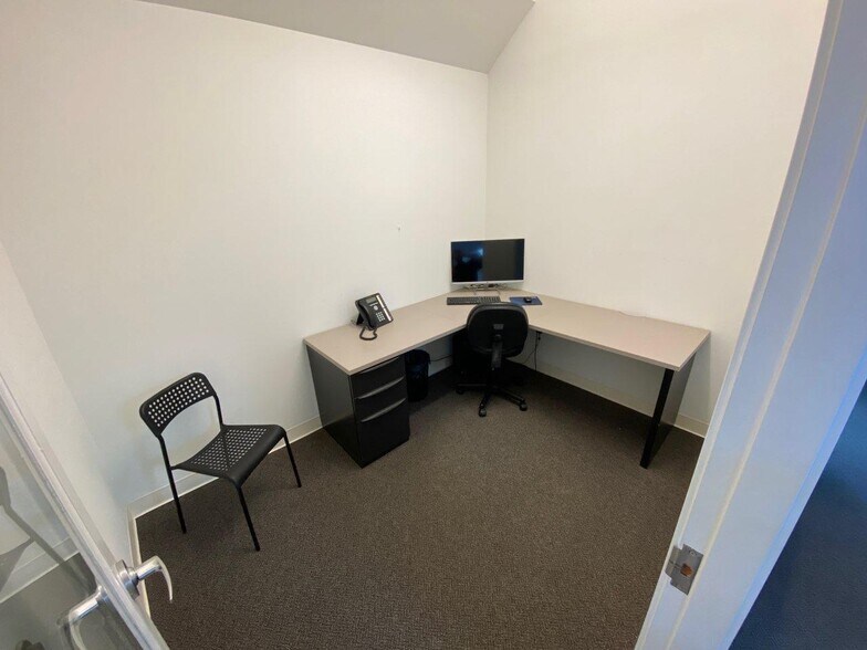 More Photos Of 37 Franklin St, Westport Office For Lease