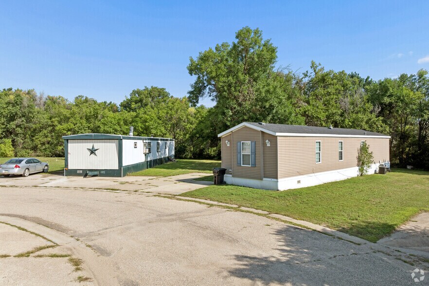 More Photos Of 2600 University Ave, Williston Manufactured Housing Mobile Home Park For Sale