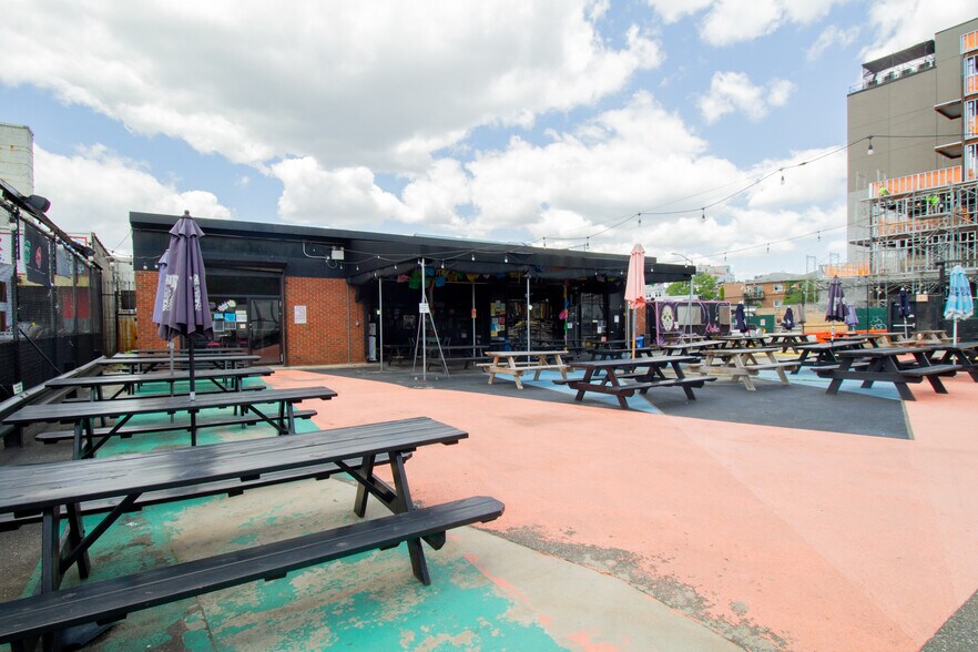 More Photos Of 740 5th Ave, Brooklyn Restaurant For Lease