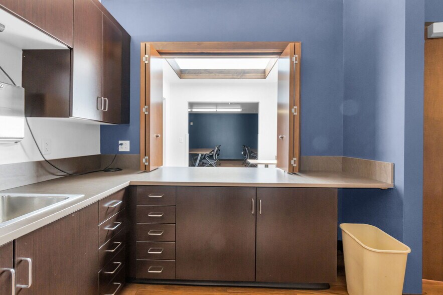 More Photos Of 4795 Larimer Pky, Johnstown Medical For Sale